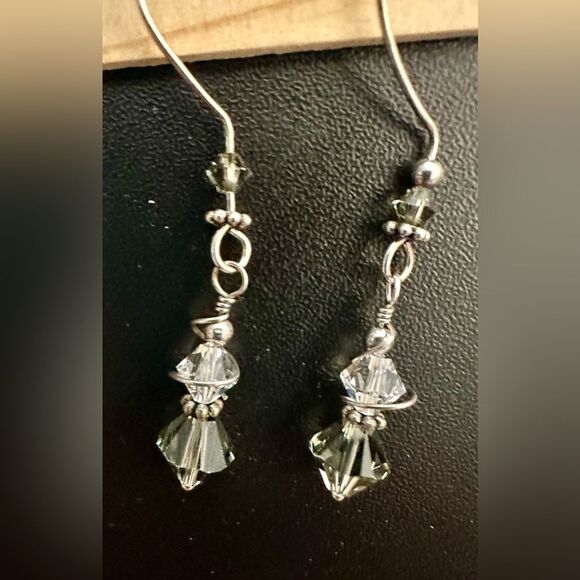 Elegant Silver and Crystal Drop Earrings - Picture 4 of 6